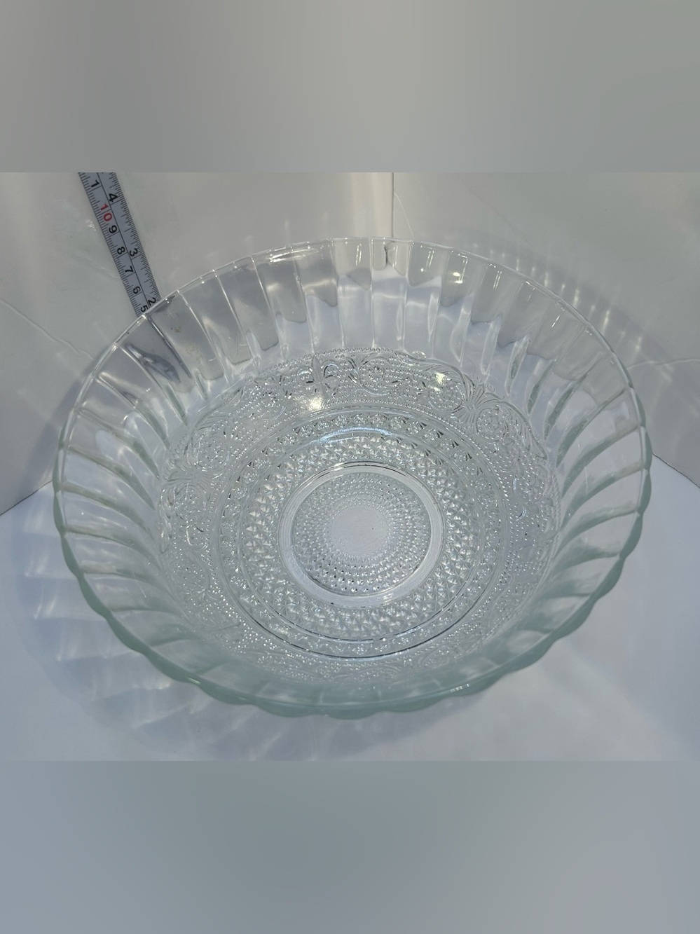 Vintage KIG Clear Glass Salad Serving Bowl Fleur De Lis Trellis 7.5" Cottagecore